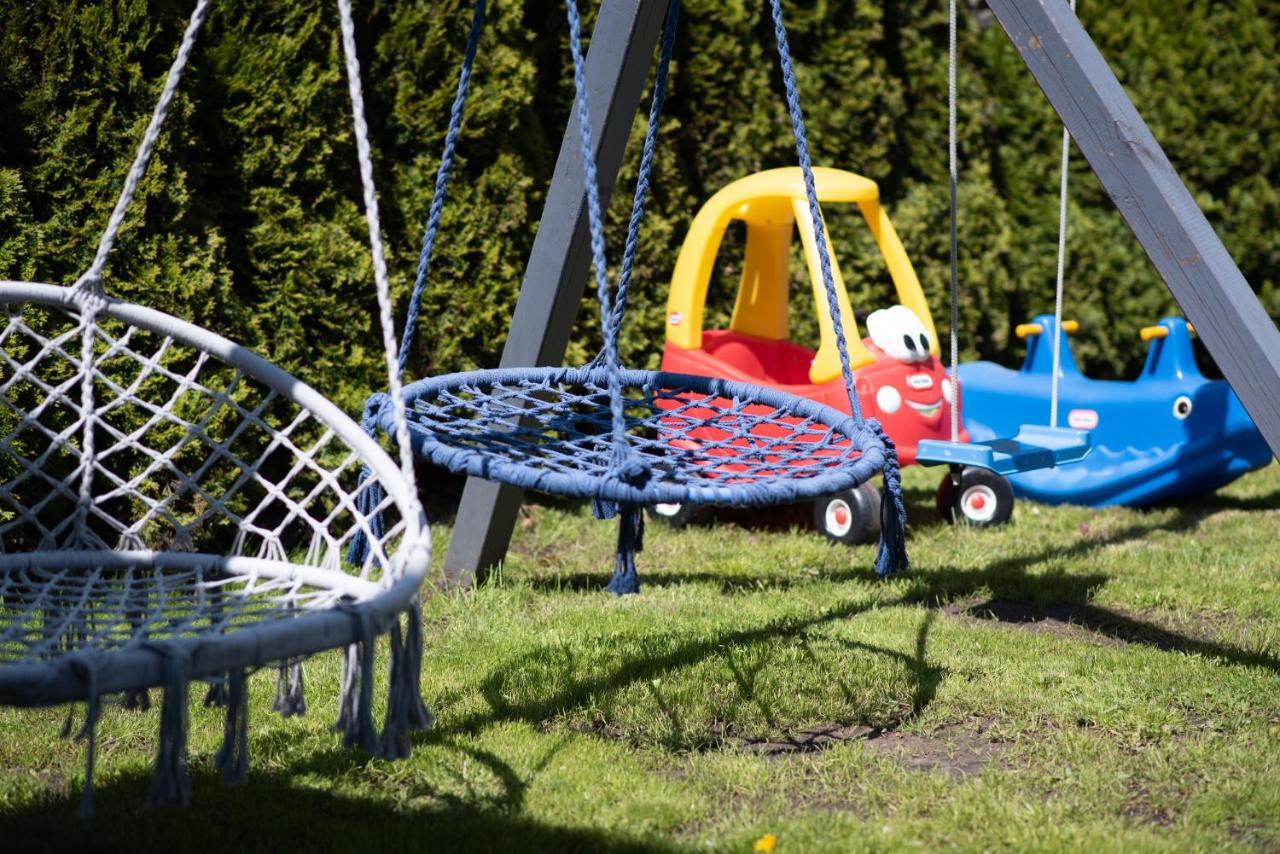 Domki Jelonek - Caloroczne, Ogrzewane, Klimatyzowane Wladyslawowo Luaran gambar